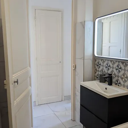 Joli Central, Equipe & Proche Gare Apartman