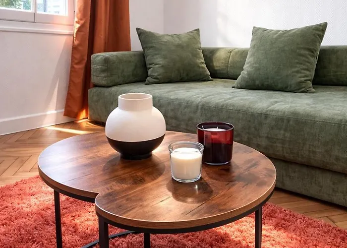 Joli Central, Equipe & Proche Gare Ницца